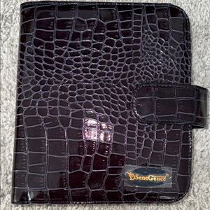 SeneGence international luxury Dark Purple Crocodile Embossed travel Organizer
